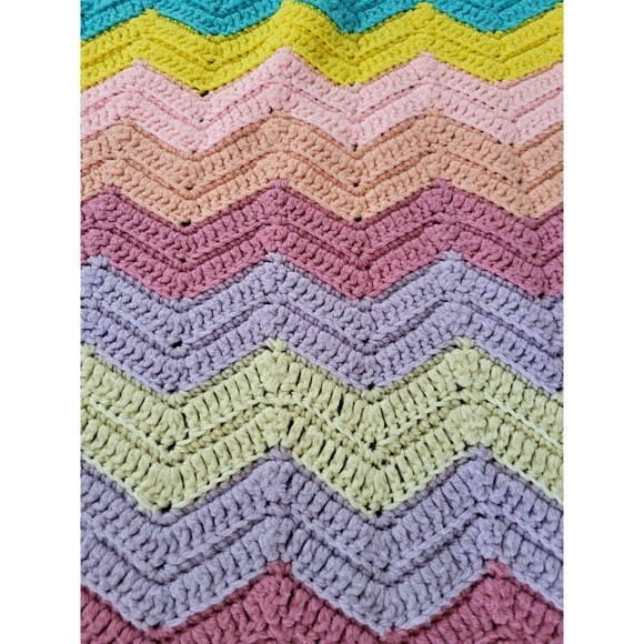 Handmade Crochet Afghan Blanket Appox. 54" x 45" Bright Pastel Chevron Pattern - Picture 2 of 7